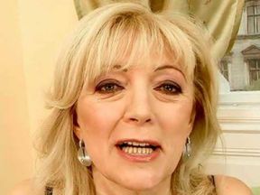 sex-hungry mature bitch settles on the couch