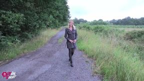 A Risky Shot in the Woods. All in the Ass!