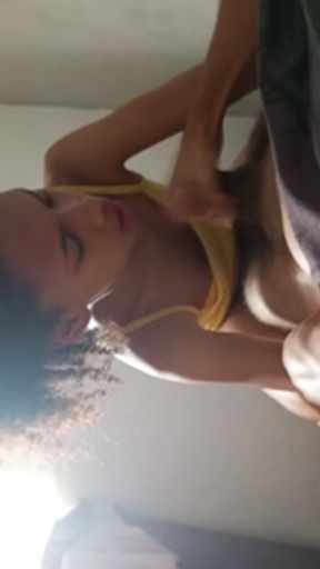 Gozando na Boca Da  de 18 Anos MILF