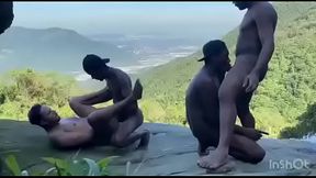 Aventuras na cachoeira de Sao Paulo