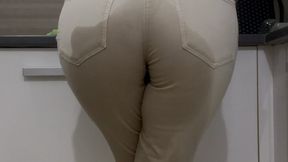 Double pee in jeans