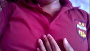 Novinha tocando siririca gostosa