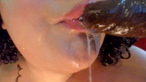 I sucked a very delicious black cock full of cum.