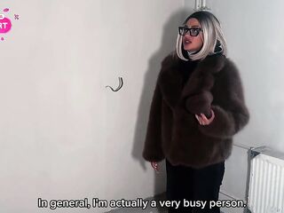 A rich slut bangs a foreman during the time that her spouse is on a business tour