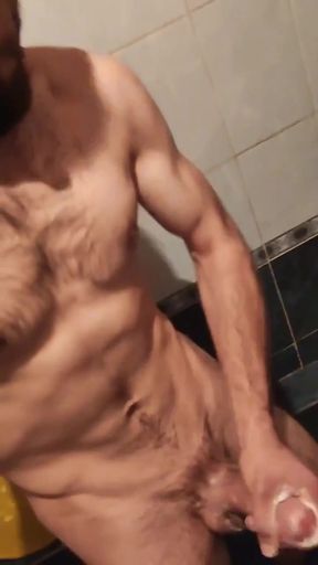 Horny Turk Is Jerking off Hardly