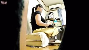 Voluptuous OLDER WOMAN Misato lands job offer with benefits