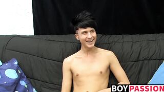 Throbbing cock teen Chad masturbates in passionate solo