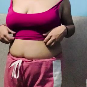 Sexy bhabi alone at home🤤