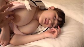 【天然Jカップ】奇跡の爆乳アイドルとの極秘密会。2連続ハメで中出し&amp_顔射 5