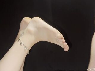 awesome SOLEJOB !???????? and at the end, he is LICKING his own CUM ????????