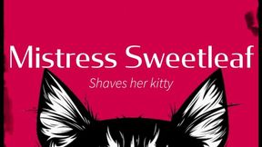 Mistress Sweetleaf smokes and plays