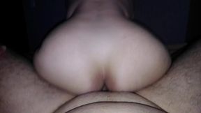 anal con mientras cabalga amiga salvadorena