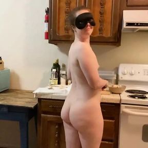 Straight Girl Talks Gay Porn and Makes Soup! Naked in the Kitchen Episode 61