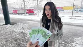 Professional Escort - Stunning beauty gets paid big time on public rail