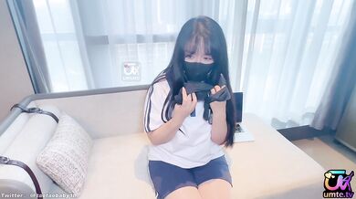 反差白虎学妹发现了我的秘密～痴迷鸡巴主动性爱初体验！