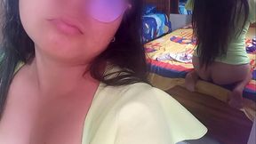 TETONA, INSACIABLE Y PUTA!! TE PRESENTO A MI MADRASTRA TETONA, LA NUEVA GOLFA DEL BARRIO. ELLA SEDUCE CON UN GRAN BAILE CASERO, TETAS REALES Y VAGINA CON EXCITANTES FLUIDOS VAGINALES CALIENTES.