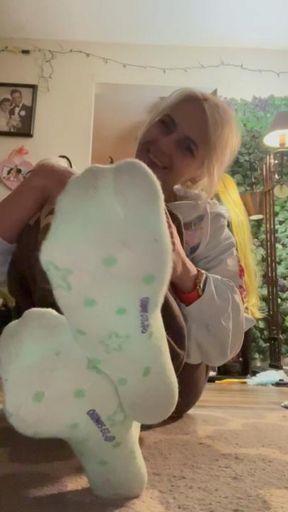 Foot slave teasing