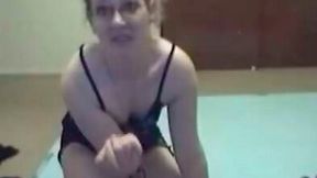 Four eyed dirty blondie masturbates her ugly twat in front cam