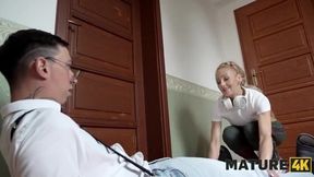 Czech Beauty Nicole Wonder Invites New Friends to Her Bedroom Adventures!