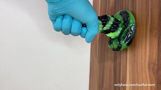 Testing the best suction cup in lustfulroom