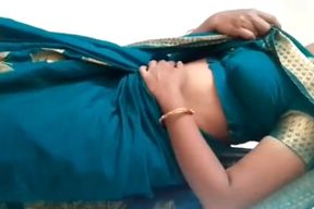 Tamil aunty showing all
