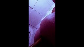 Masturbandome en el ba&ntilde_o bien rico para vos papi!!!