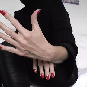 Lady Victoria Valente - Christmas Red Fingernails