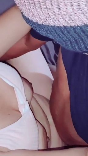 Viral!! Indonesia threesom. My friend and I went to the bathroom to get married.   Clip 1