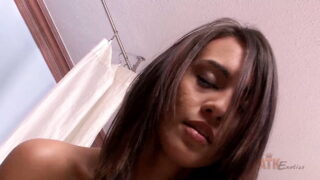 Big-boobed Janice Griffith cums hard from deep anal fucking