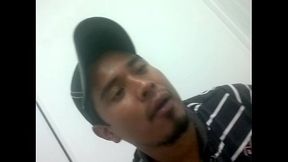 En Celaya El Lord 10 pesos te la mama en un ba&ntilde_o publico a cambio d. pesos