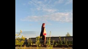 It'_s a beautiful sunny day and I'_m in beautiful stockings