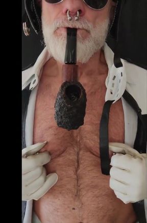 The Titpig Cop