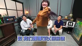 Hot Asian Sweetheart Delivers Steamy Blowjob Before Sultry Sex Act