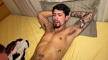 Brotheragem com amigos que divido apartamento.