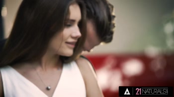 Mary Rock's Sizzling Date: Deep Throat & Cumshot