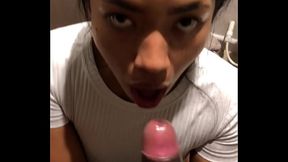 Blowjob in my best friend'_s bathroom -amateur couple- nysdel