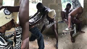 mrsexydaddy with hiss friend went to fuck outside because they couldn’t afford hotel fee