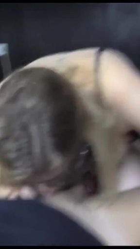 Leandra 24 - Blowjob 01 - Cock Sucking, Blowjob and Cumshot