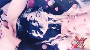 Ts Allison Kat Cums On Her Hand