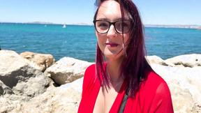 ”Léa, 27, manager of a lingerie shop in Marseille!”