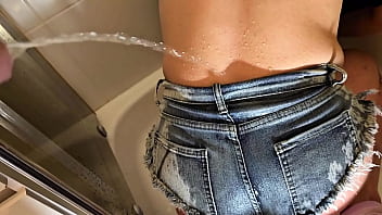Desperate Pee in my Jeans Shorts next He Pee on My Ass