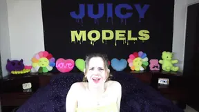 Naughty little queen bee gets big cock deep in her juicy ass