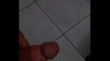 Batendo uma para uma amiga do xvideo