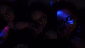 se la pongo en la boca acostada