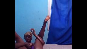elle est tellement chaude elle t'_attend tu fais quoi ?