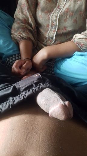 Desi Pakistani Handjob