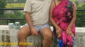 xxx बारिश में सौतेली बहन के साथ एक रात मिली बिताने को ।