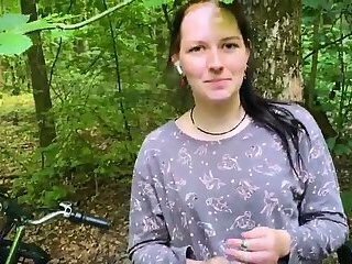 Helped a cutie fix her bike in the middle of nowhere and she thanked me with a juicy outdoor