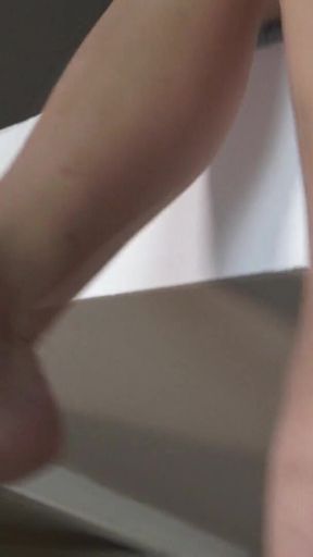 Redhead Sexy Teenie Dipping Flip Flops