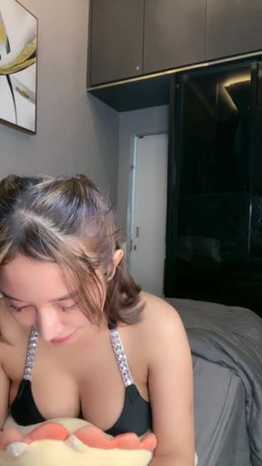 MODEL VCS SONGS TELANJANG MANIAK SEX VCS KONCIL   Clip 1